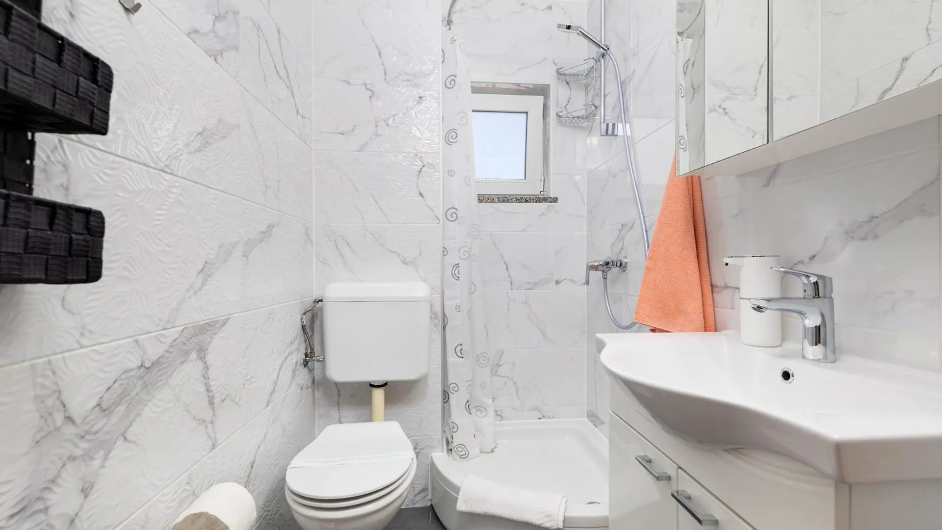 Apartman Luni Sa Bazenom - Malinska, Sveti Anton Kroatien